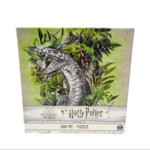 Wizarding World Of Harry Potter 300 Piece Puzzle By Spin masters.